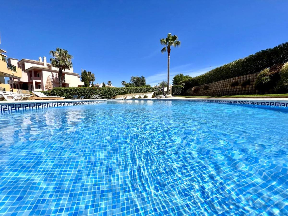 Albufeira Valley 2 With Pool By Homing ภายนอก รูปภาพ